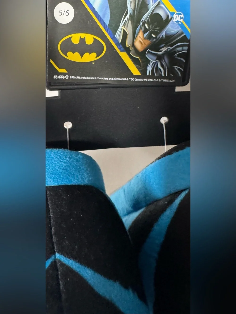 DC Comics Black and Blue Batman Plush 3d head sock Slippers grip bottoms sz 5/6